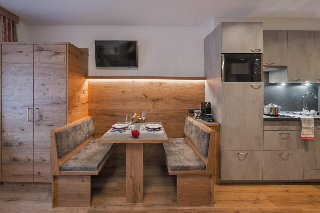 Alpenrose Appartements Burger Evelin St. Anton am Arlberg Exterior foto